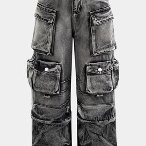 Mica’s Gray Cargo Pants